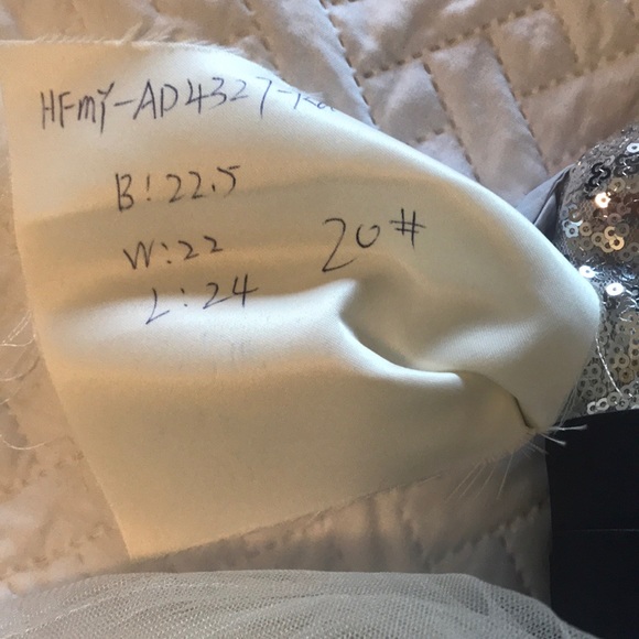 Flower girl dress - size 4T. Gray/silver/navy blue - Picture 4 of 4